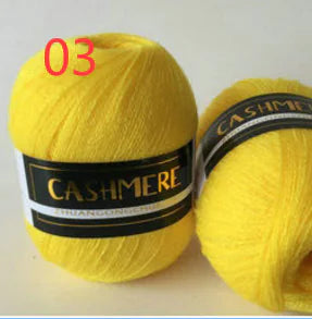 Cashmere-Like Soft Yarn in Bulky Acrylic Fiber