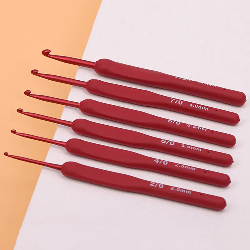 Red TPR Silicone Crochet Hooks with Aluminum Head Kit