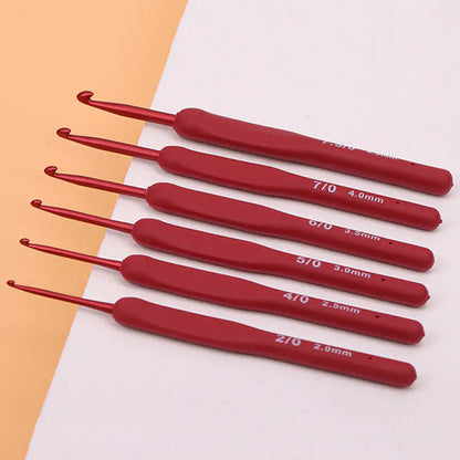 Red TPR Silicone Crochet Hooks with Aluminum Head Kit