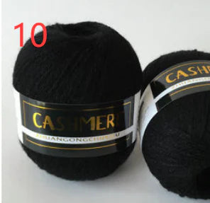 Cashmere-Like Soft Yarn in Bulky Acrylic Fiber