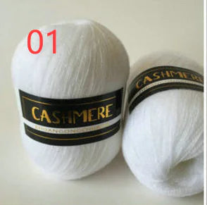 Cashmere-Like Soft Yarn in Bulky Acrylic Fiber