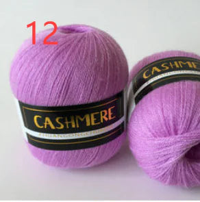 Cashmere-Like Soft Yarn in Bulky Acrylic Fiber
