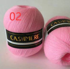 Cashmere-Like Soft Yarn in Bulky Acrylic Fiber